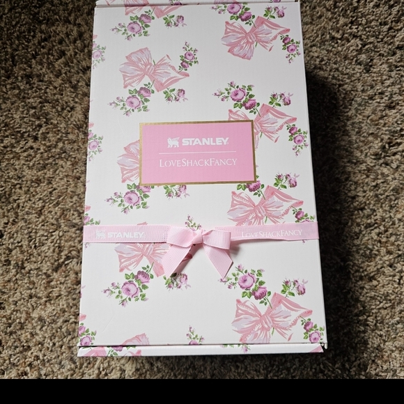 Stanley Floral Pink and White Tumbler - Picture 2 of 6